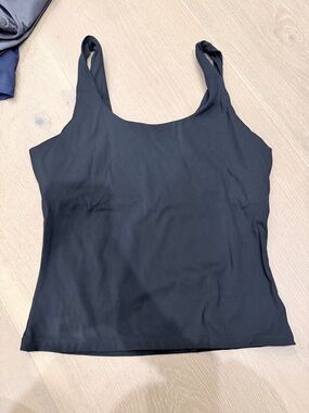 Adanola Black Scoop Neck Tank Top - Sleek Everyday Layering